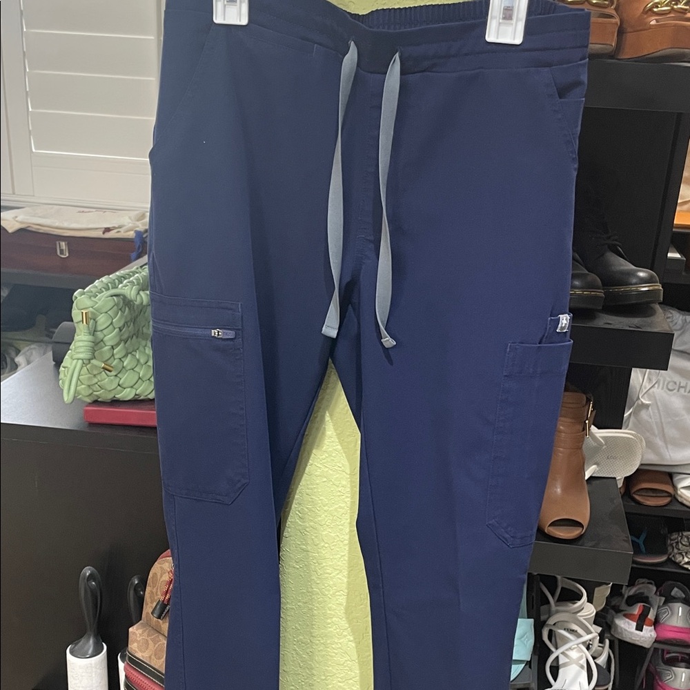 Figs Women's Navy Cargo Pants